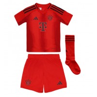 Echipament fotbal Bayern Munich Aleksandar Pavlovic #45 Tricou Acasa 2024-25 pentru copii maneca scurta (+ Pantaloni scurti)